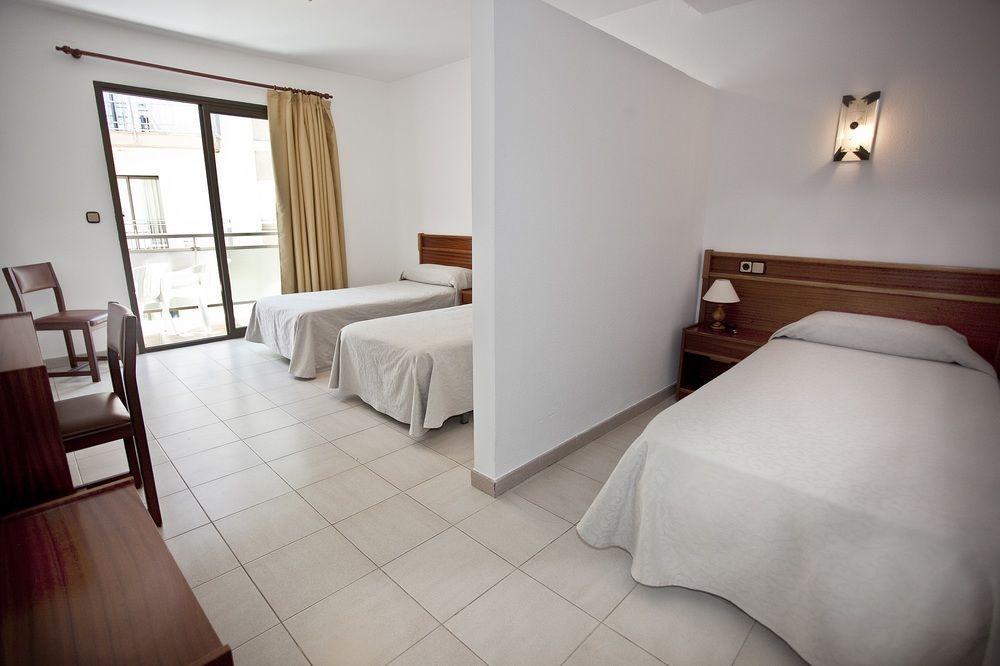 Hotel Beri Llança Esterno foto