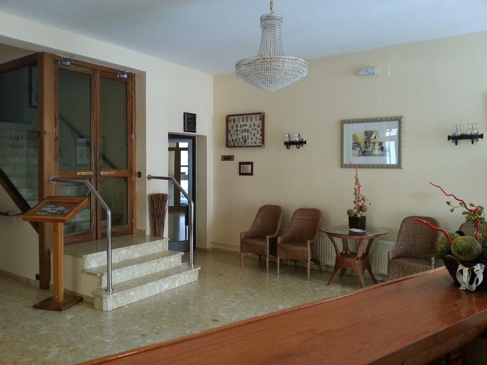Hotel Beri Llança Esterno foto