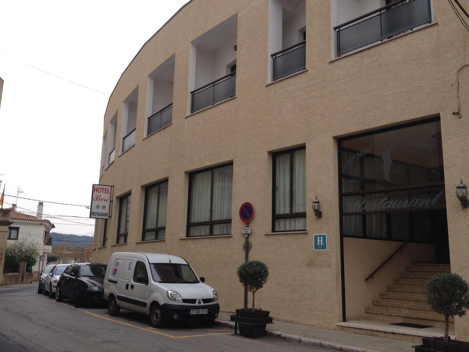 Hotel Beri Llança Esterno foto