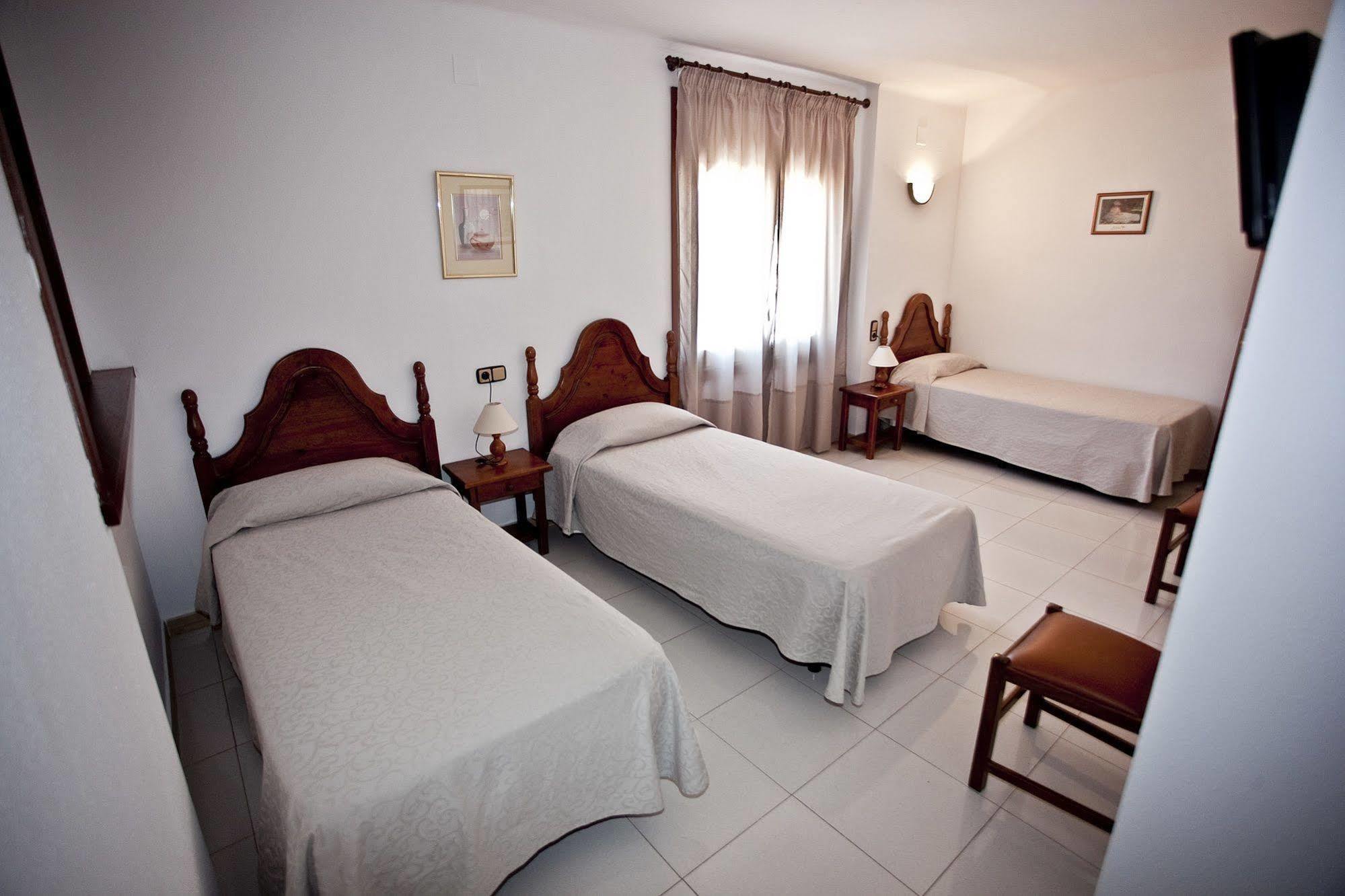 Hotel Beri Llança Esterno foto